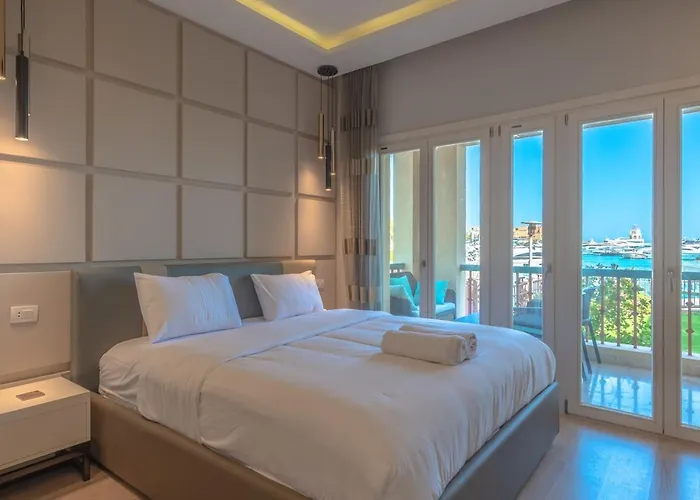 Upscale 2br Mosaique Marina Stay, Yachts & Sea Views *