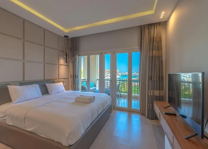 Upscale 2br Mosaique Marina Stay, Yachts & Sea Views Hurghada