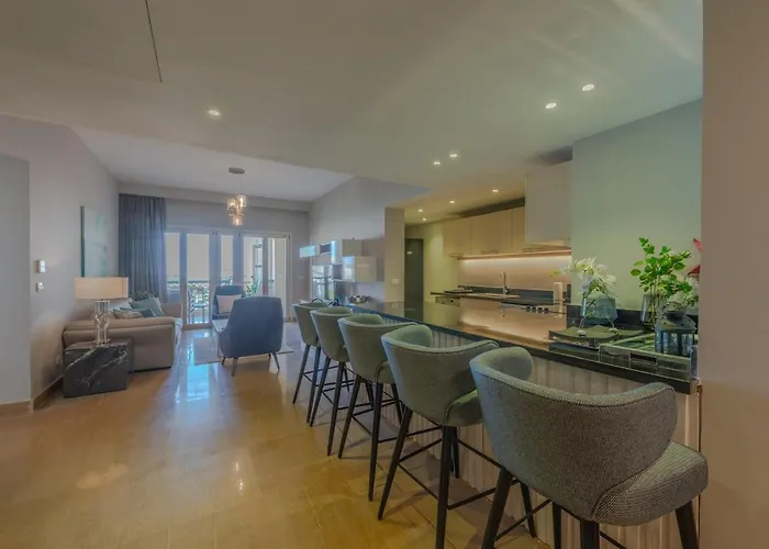 Apartment Upscale 2br Mosaique Marina Stay, Yachts & Sea Views Hurghada