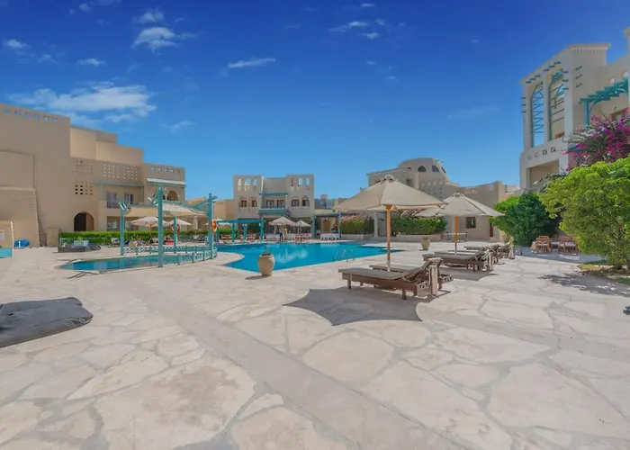 Upscale 2br Mosaique Marina Stay, Yachts & Sea Views Hurghada