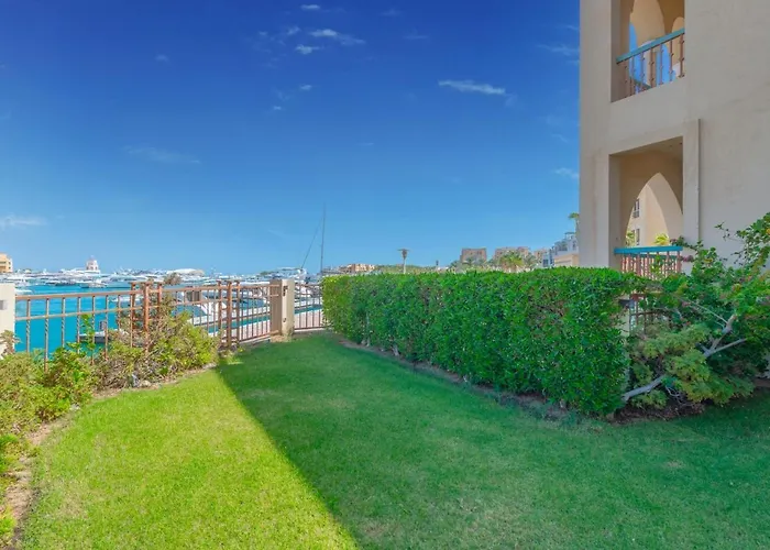 Upscale 2br Mosaique Marina Stay, Yachts & Sea Views * Hurghada